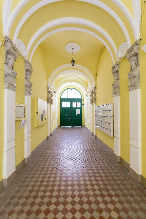 Vintage Style Apartment Budapest