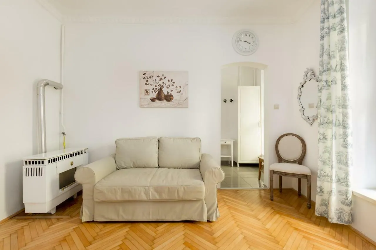 Vintage Style Apartment Budapest 0*,