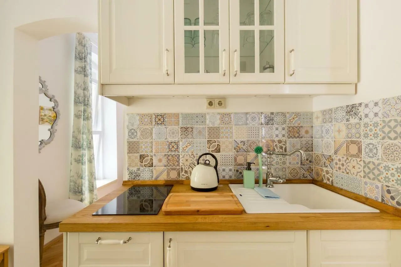 Vintage Style Apartment Budapest